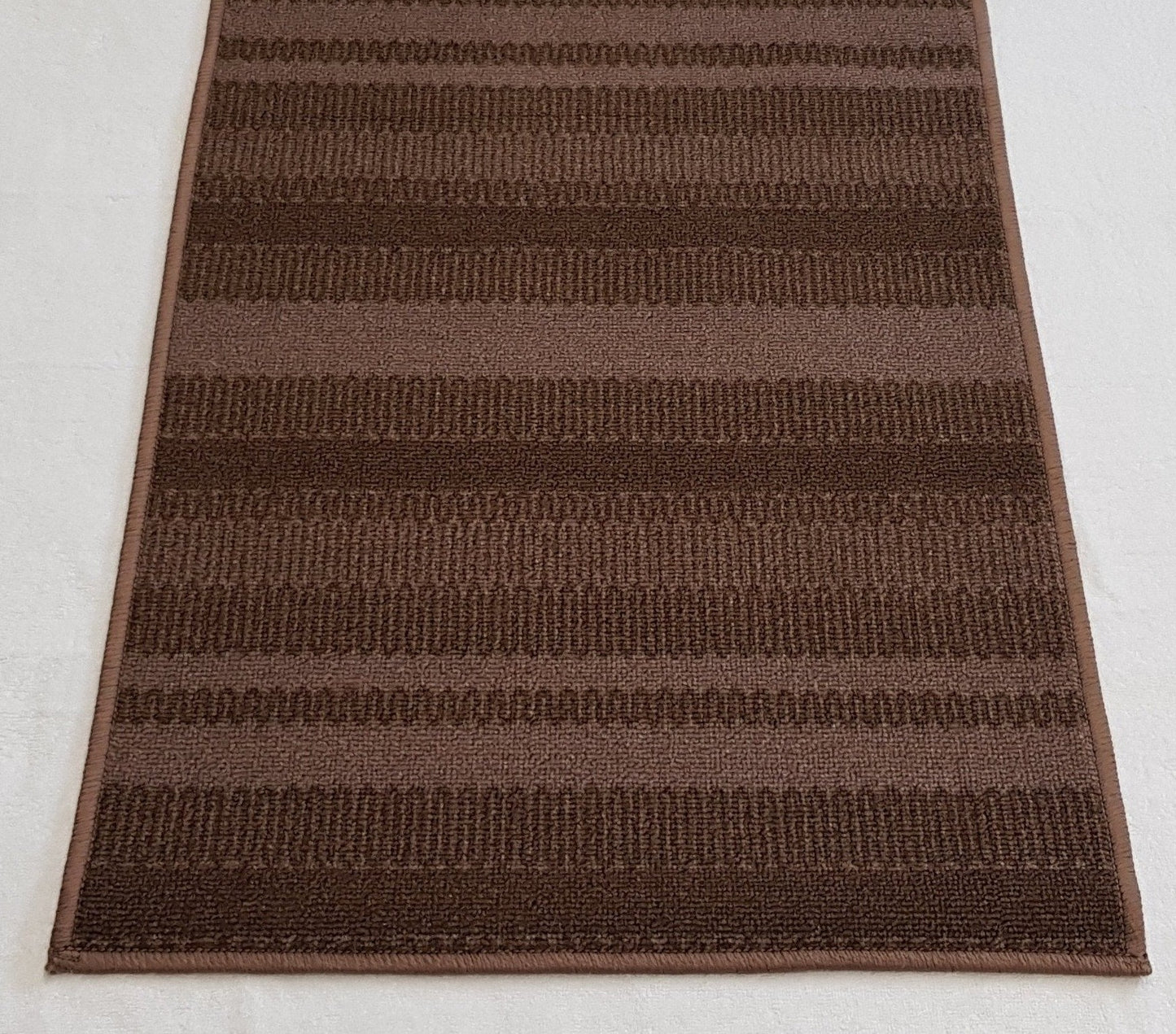 DM30 Ozzie Hall Runner Brown