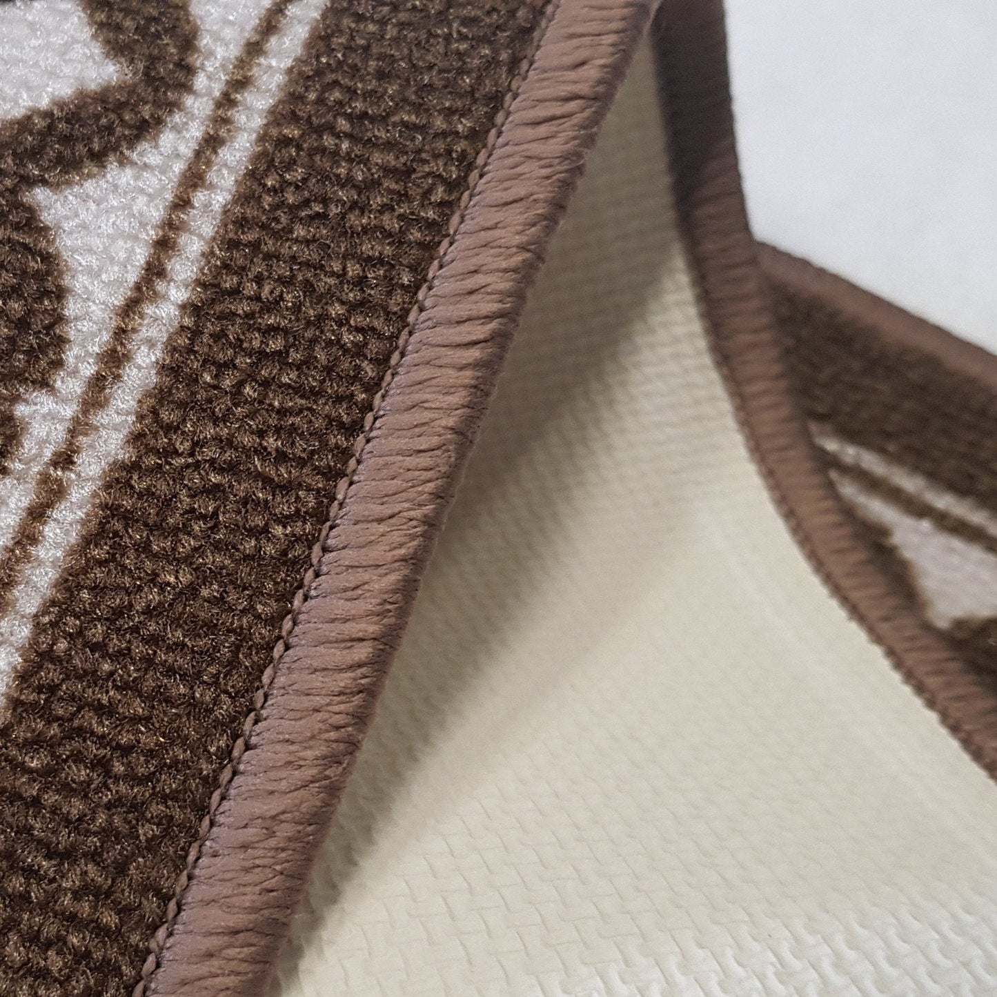 DM40 Ozzie Hall Runner Brown