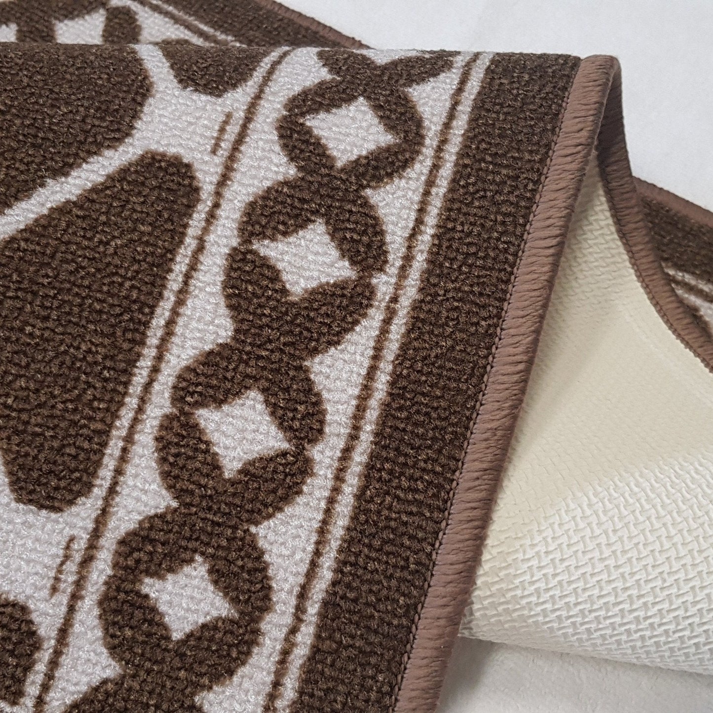 DM40 Ozzie Hall Runner Brown