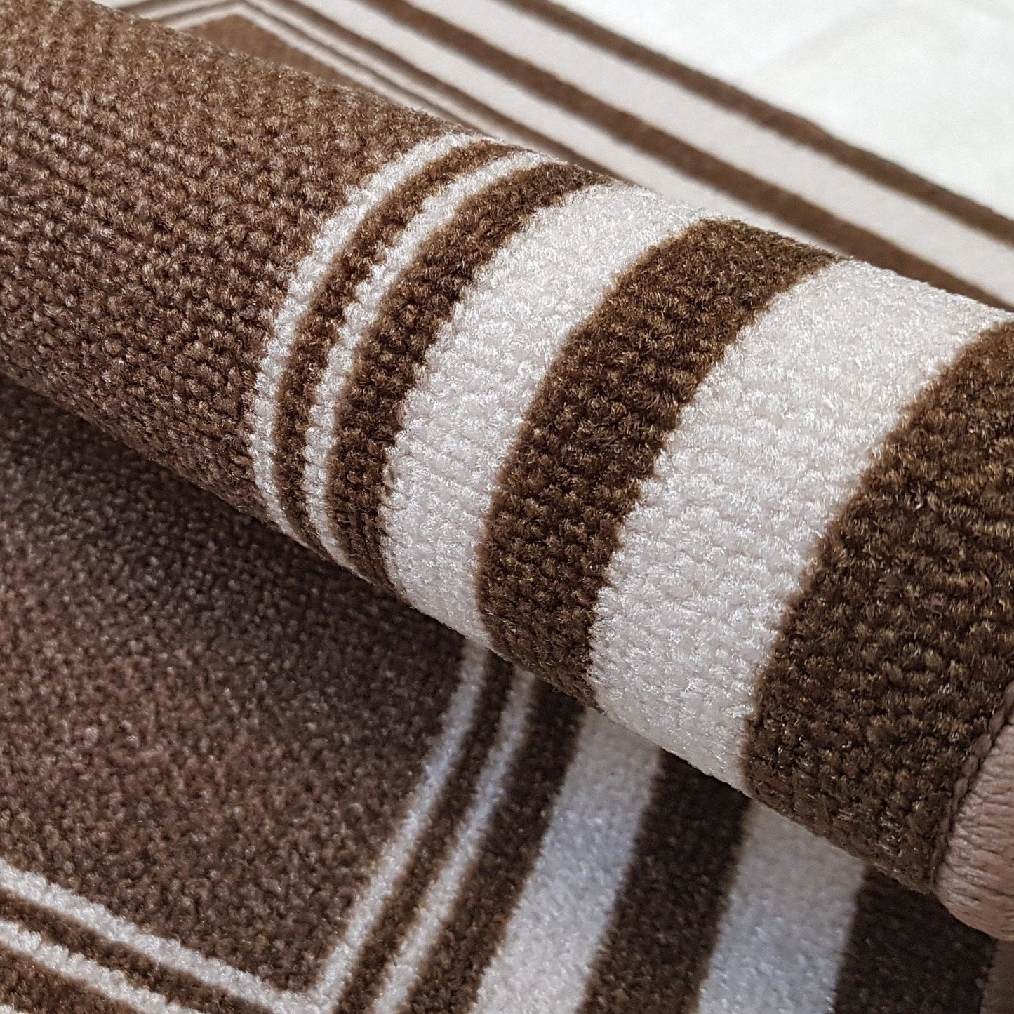 DM60 Ozzie Hall Runner Brown