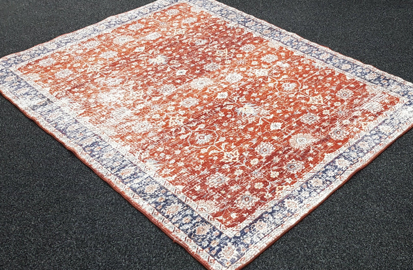 Echo 908 Red Rug in Size 200cm x 290cm